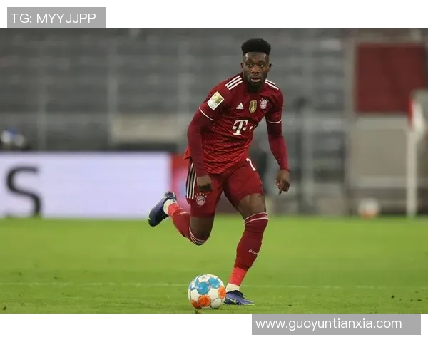 全球足球巨星榜单揭晓前五名明星球员的精彩表现与成就分析 全球足球巨星榜单揭晓前五名明星球员的精彩表现与成就分析