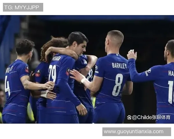 重庆足球明星的璀璨星空盘点与他们的辉煌成就回顾 重庆足球明星的璀璨星空盘点与他们的辉煌成就回顾