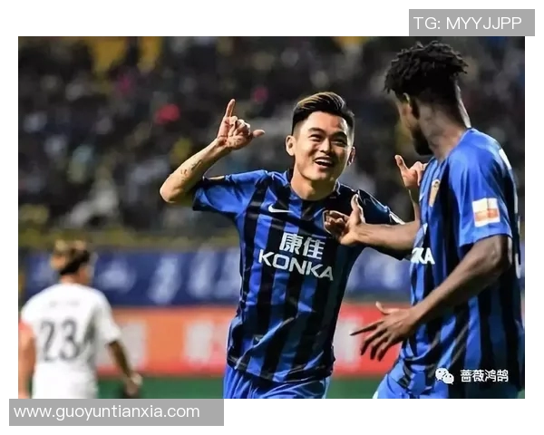 探讨当今足球明星中身体素质最出色的球员及其训练秘诀