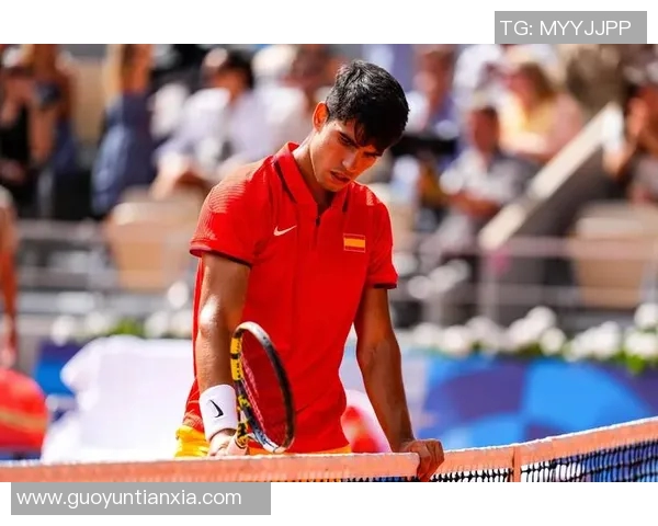 欧美女足球明星的魅力与风采展现她们的运动精神与时尚风格 欧美女足球明星的魅力与风采展现她们的运动精神与时尚风格