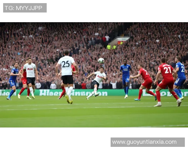 足球明星们的精彩瞬间动画合照高清呈现足球魅力与激情